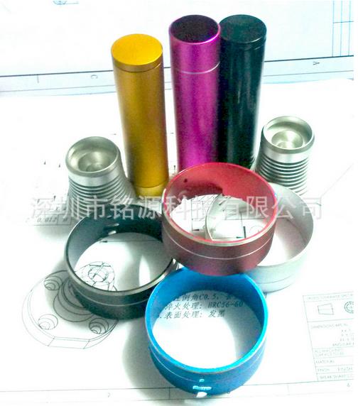迷你音箱外殼加工精巧設(shè)計(jì)，讓音箱迷倒八方